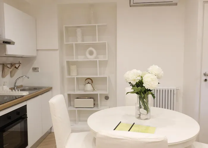 La Dolce Retreat - St Peter Vatican Apartment *