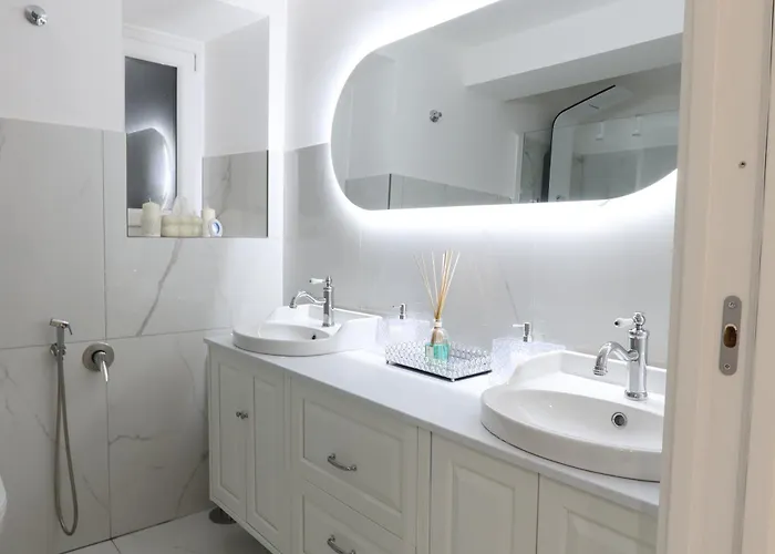 La Dolce Retreat - St Peter Vatican Apartment *