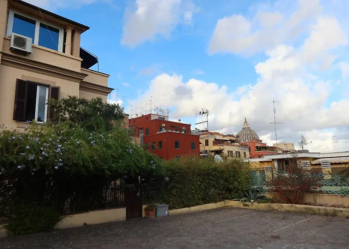 La Dolce Retreat - St Peter Vatican *